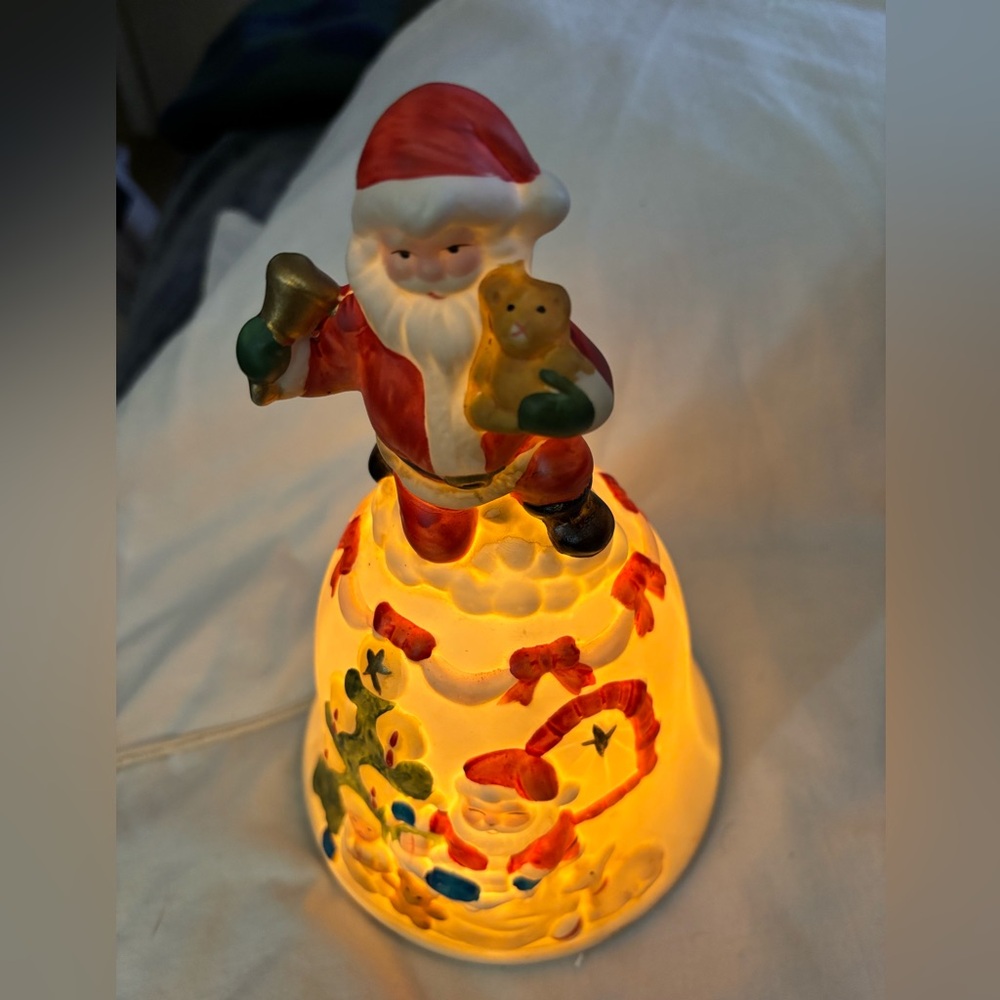 Vintage “Christmas Around the World”Lighted Santa Bell